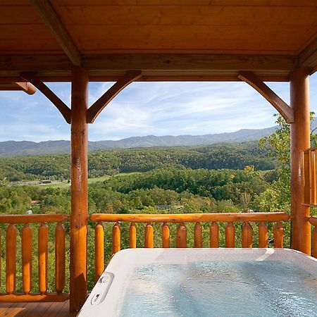 Above The Tree Tops Sevierville Exterior foto